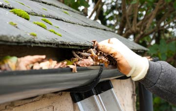 gutter cleaning Glasbury, Powys